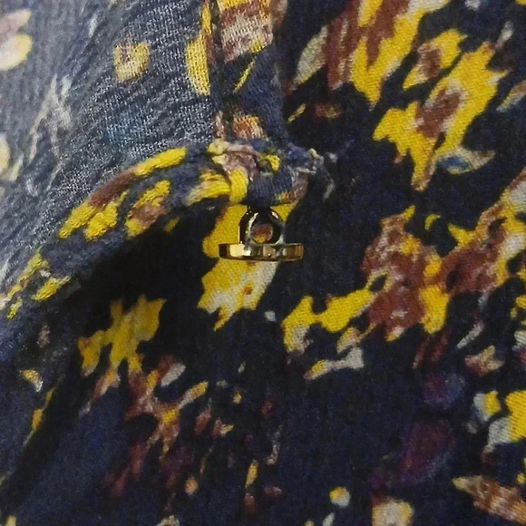 Floral  cold shoulder dress - Picture 6 of 6